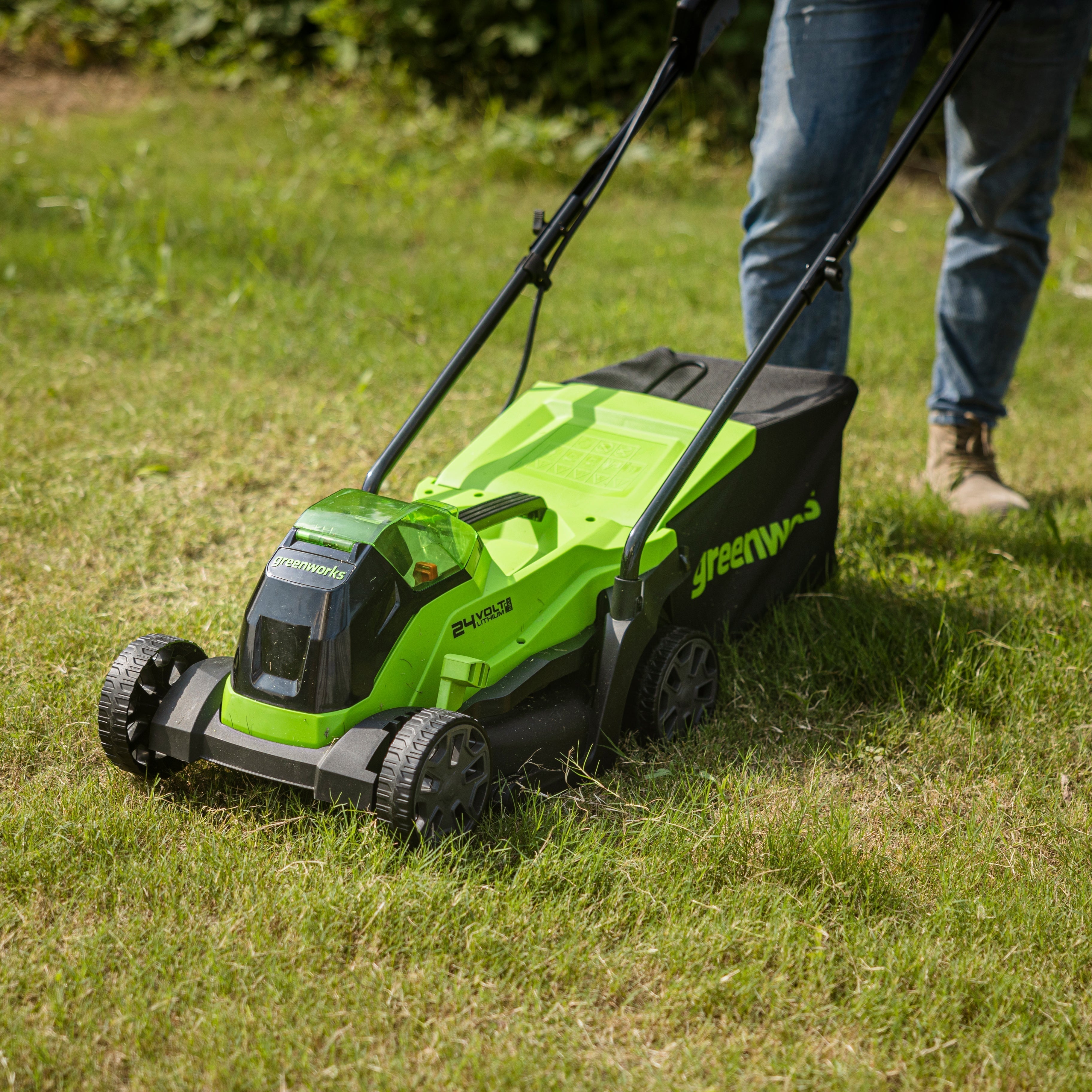 24V Cordless Lawn Mower 33cm with 2Ah Battery & Charger